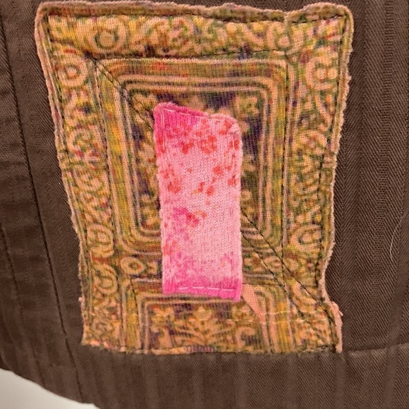 Art in the alley CrAzY decorated jacket, definitely wearable art! Good condition - Picture 4 of 8